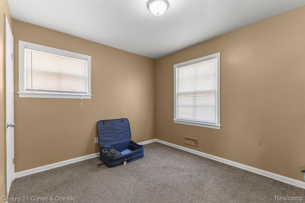 540 Arlington Street Inkster, MI 48141 - Photo 7 of 22