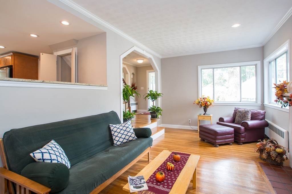 90 Ferncroft Road Milton, MA 02186 - Photo 9 of 29 Gallery Image 9
