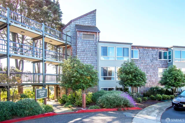 $625,000 | 215 Red Rock Way, Unit 207J, San Francisco, CA 94131