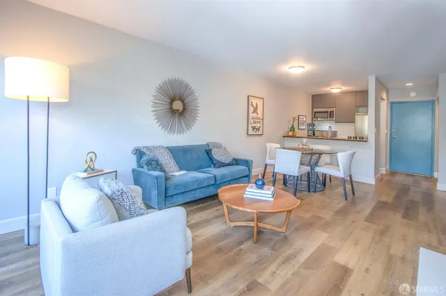 $625,000 | 215 Red Rock Way, Unit 207J, San Francisco, CA 94131