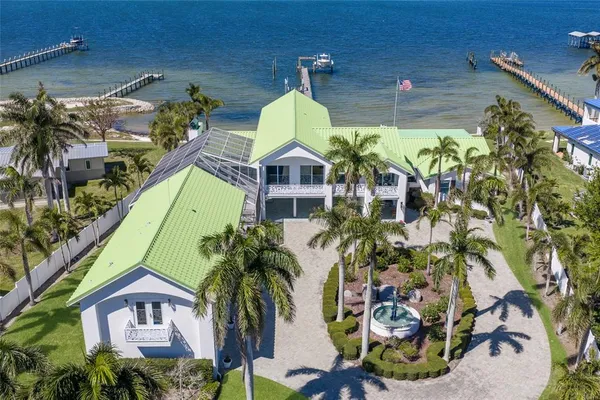 $5,350,000 | 6100 Riverview Boulevard, Bradenton, FL 34209