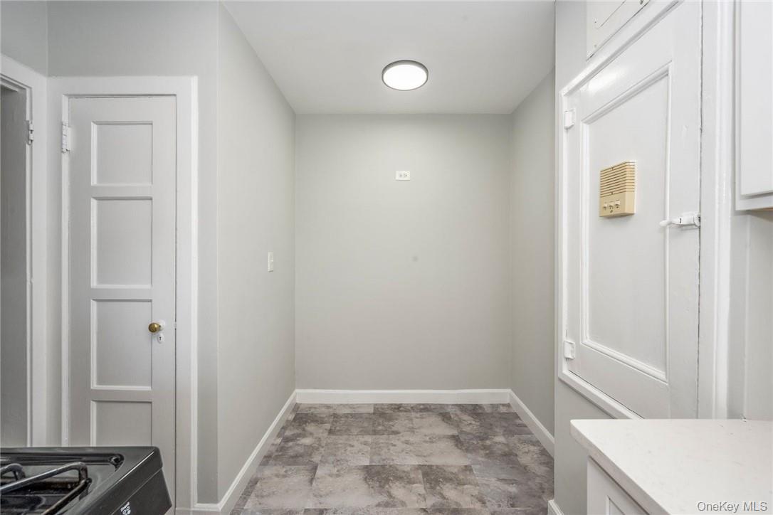 64 Kensington Road, Unit 2C Bronxville, NY 10708 - Photo 8 of 20 Dining Area
