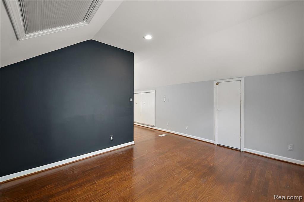 1450 Hampton Road Grosse Pointe Woods, MI 48236 - Photo 36 of 53