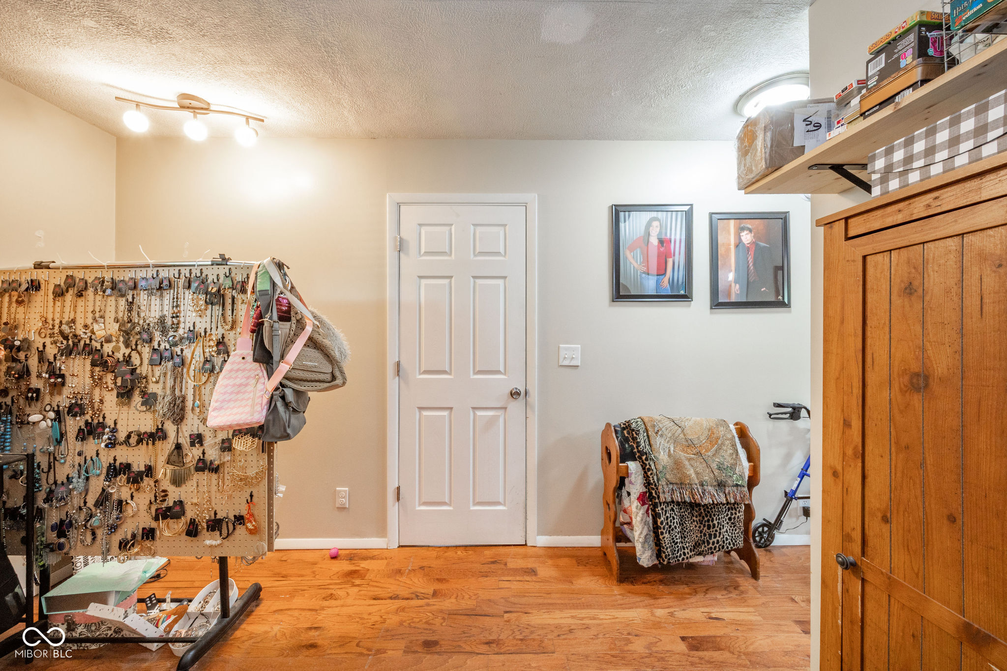909 South Devonshire Road Yorktown, IN 47396 - Photo 23 of 30 Gallery Image 23