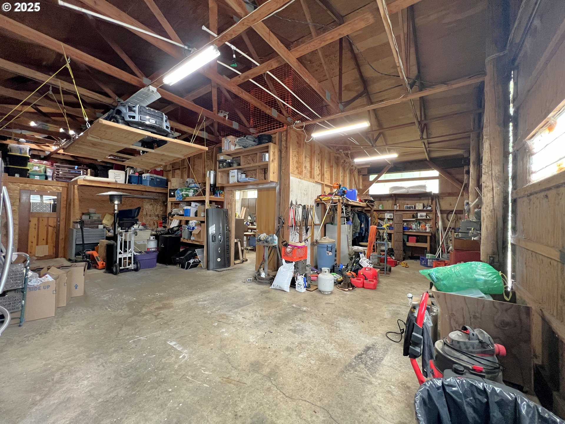 69215 Wildwood Road North Bend, OR 97459 - Photo 14 of 48