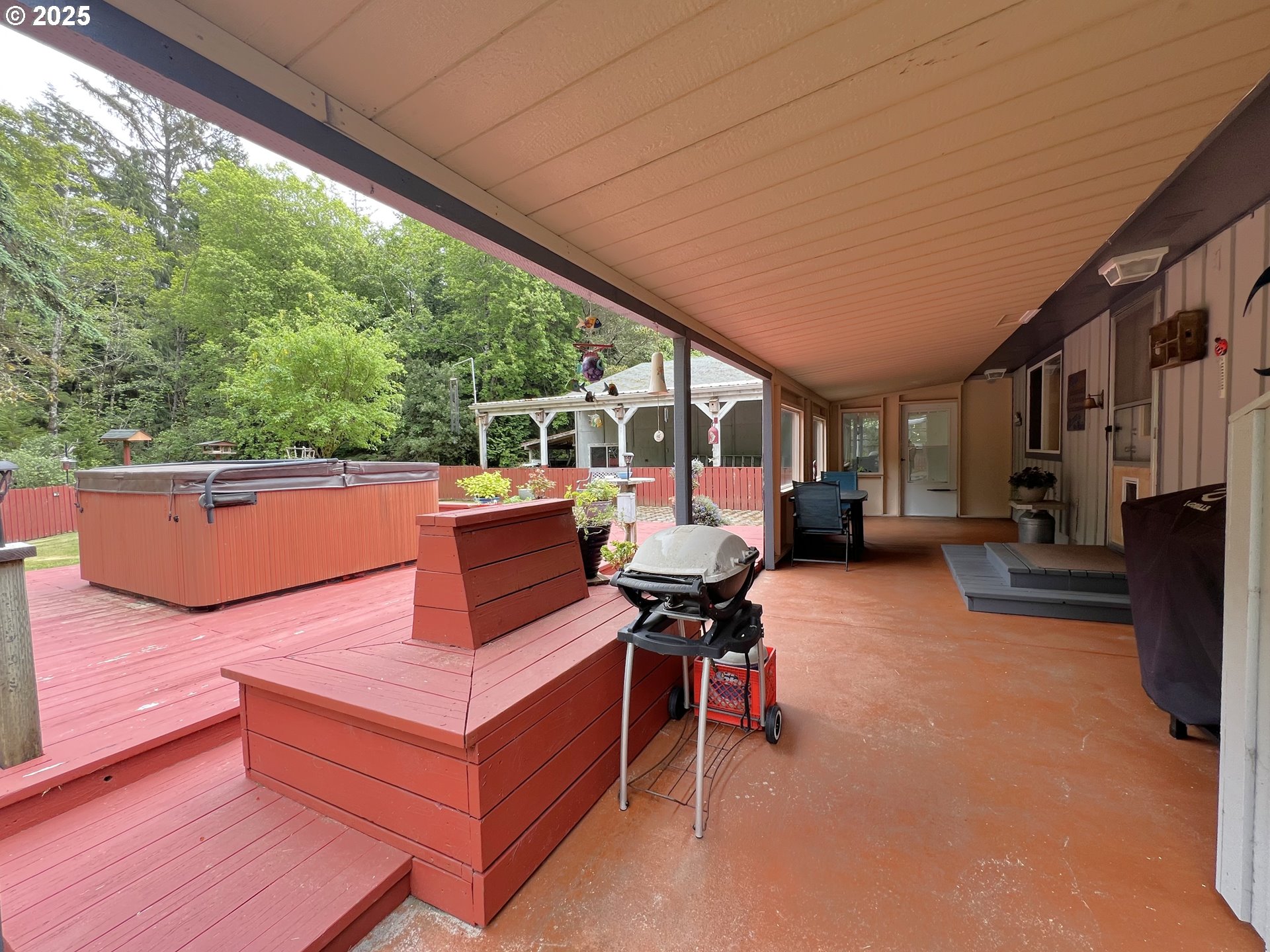 69215 Wildwood Road North Bend, OR 97459 - Photo 18 of 48 Deck