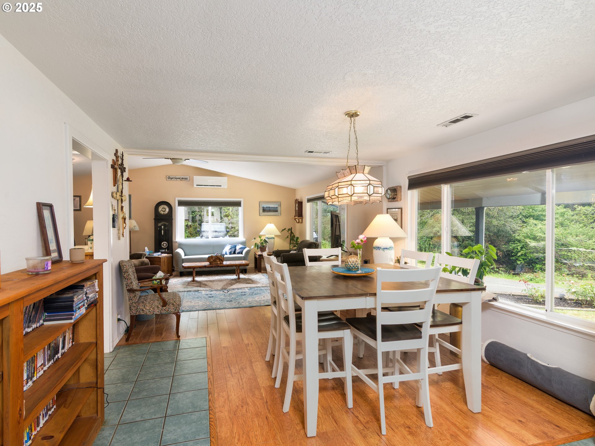 69215 Wildwood Road North Bend, OR 97459 - Photo 33 of 48 Kitchen