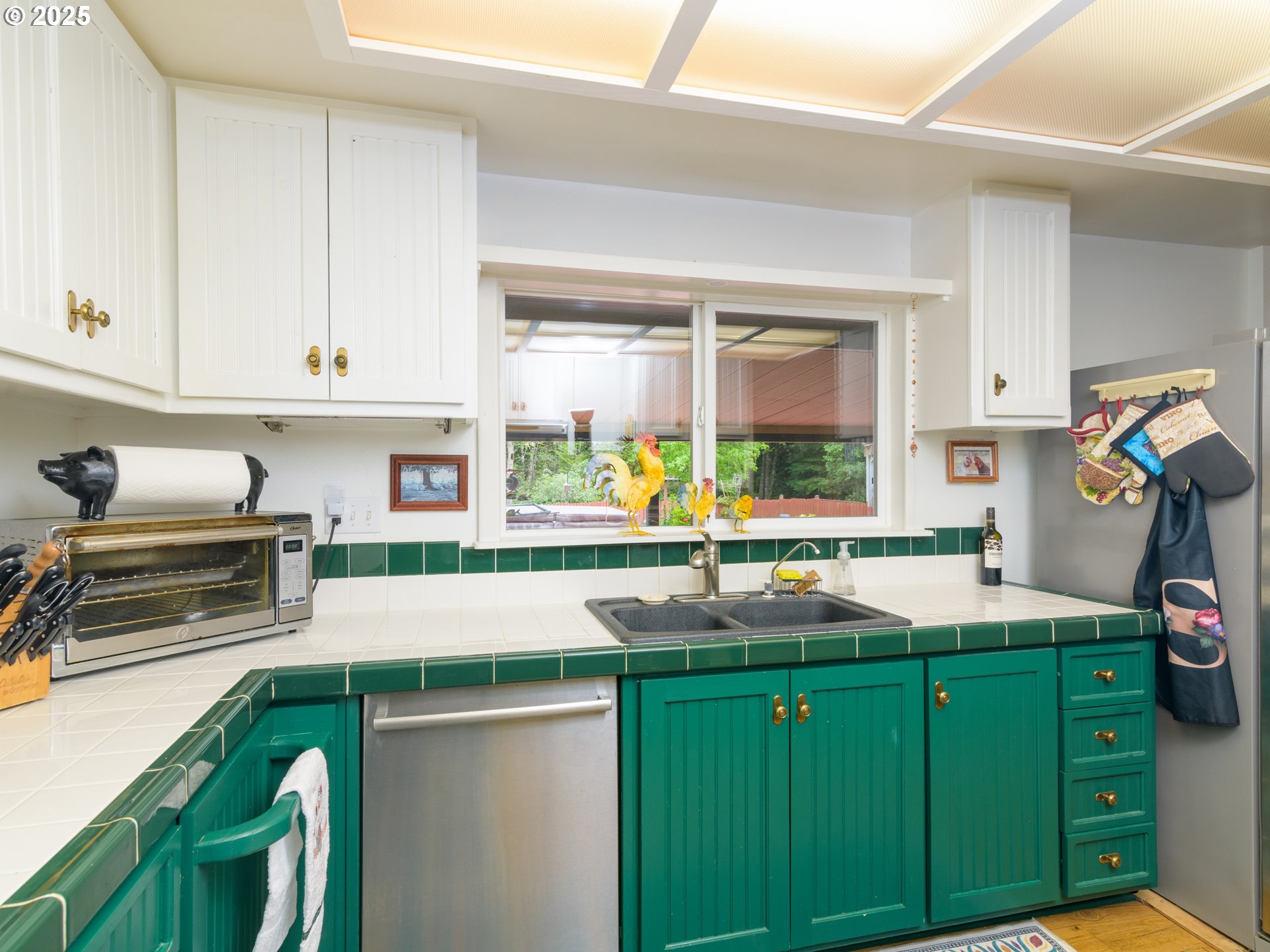 69215 Wildwood Road North Bend, OR 97459 - Photo 36 of 48 Bedroom, Owner's Suite