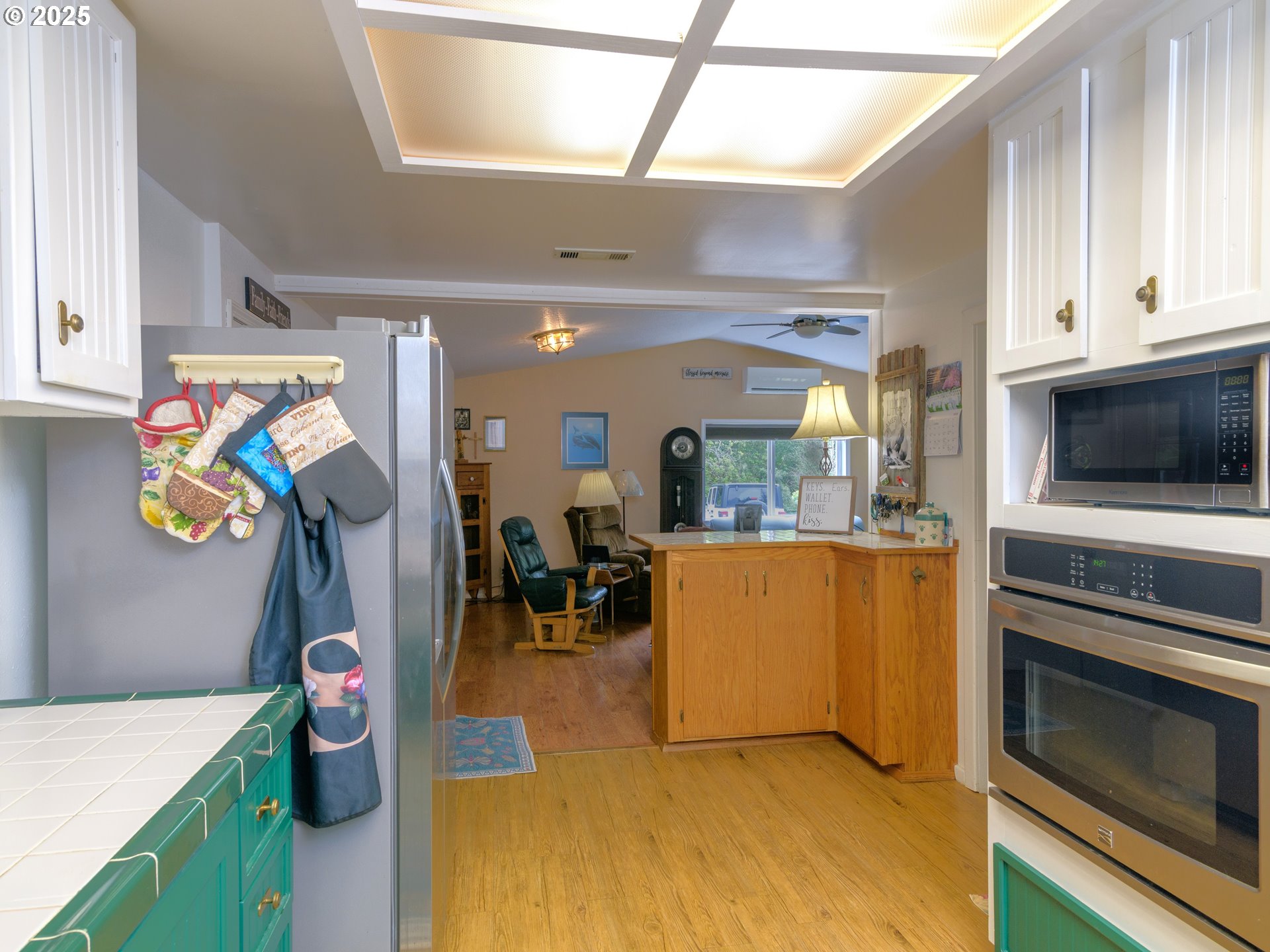 69215 Wildwood Road North Bend, OR 97459 - Photo 37 of 48 Bedroom, Owner's Suite