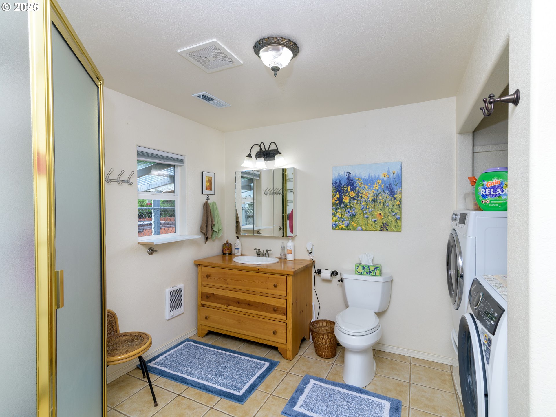 69215 Wildwood Road North Bend, OR 97459 - Photo 45 of 48 Bathroom