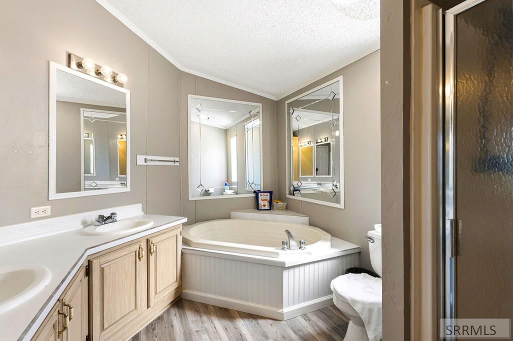 1178 Twin Butte Road Menan, ID 83434 - Photo 11 of 19