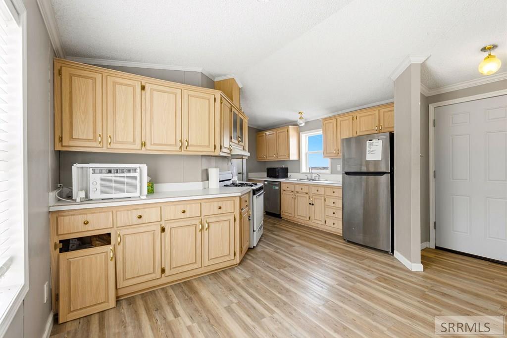 1178 Twin Butte Road Menan, ID 83434 - Photo 5 of 19