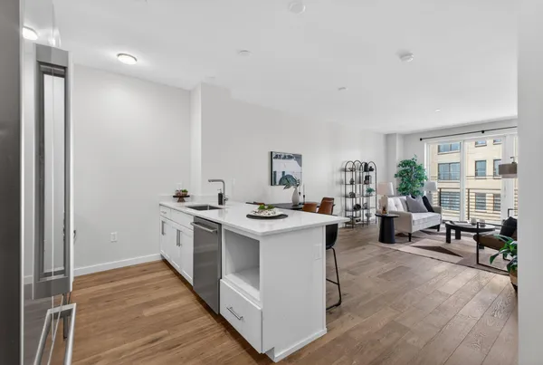 $935,000 | 387 Commercial Street, Unit 535, Portland, ME 04101