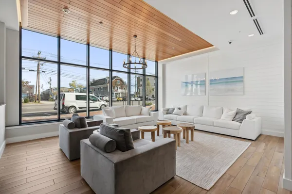 $935,000 | 387 Commercial Street, Unit 535, Portland, ME 04101