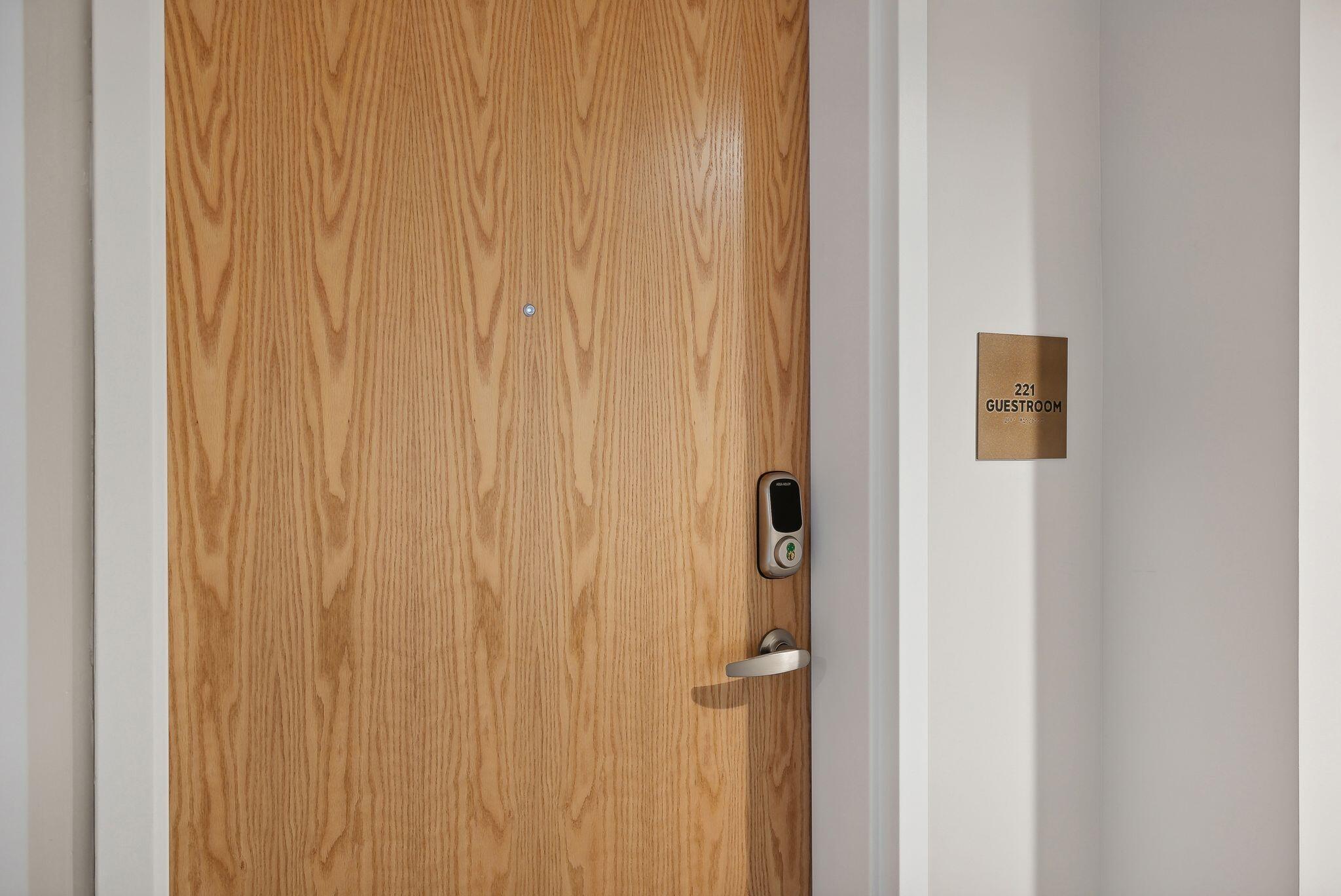 387 Commercial Street, Unit 535 Portland, ME 04101 - Photo 40 of 58 DSC05227