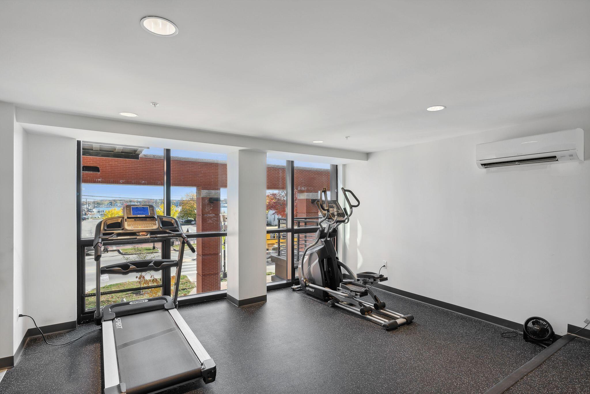 387 Commercial Street, Unit 535 Portland, ME 04101 - Photo 47 of 58 DSC05262