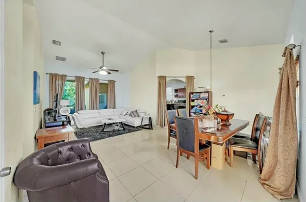 $688,000 | 6112 Northwest Ginger Lane, Port St. Lucie, FL 34986