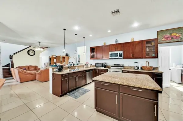 $688,000 | 6112 Northwest Ginger Lane, Port St. Lucie, FL 34986