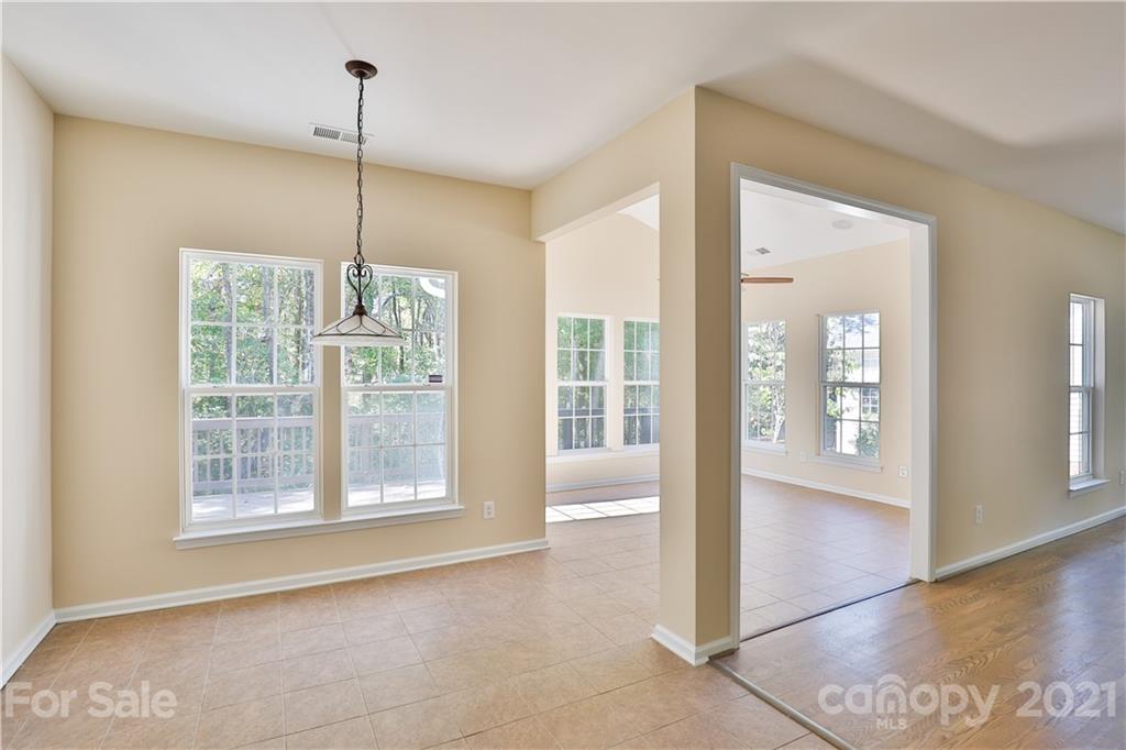 13008 Phillips Road Matthews, NC 28105 - Photo 10 of 17 Gallery Image 10