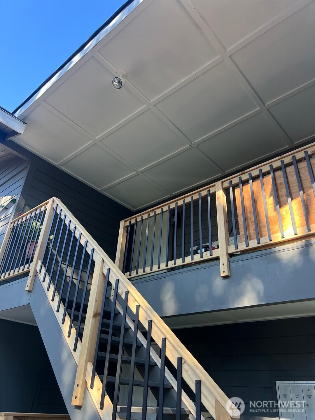 10443 17th Avenue Southwest Seattle, WA 98146 - Photo 3 of 5