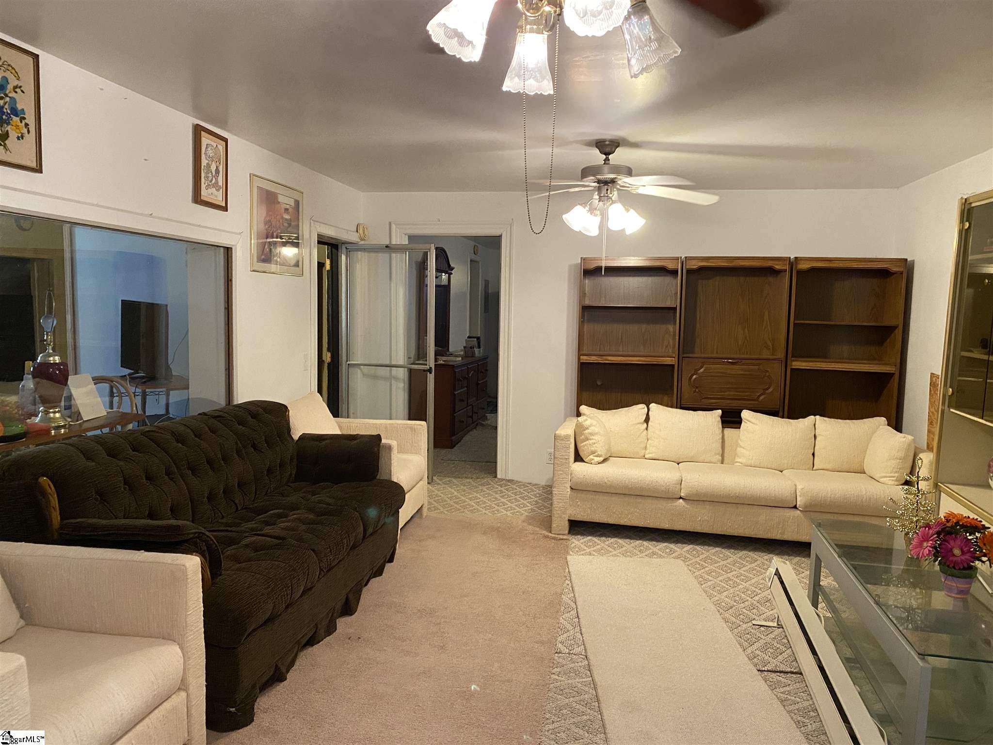 360 State Rd S-42-9796 Duncan, SC 29334 - Photo 5 of 18 Gallery Image 5