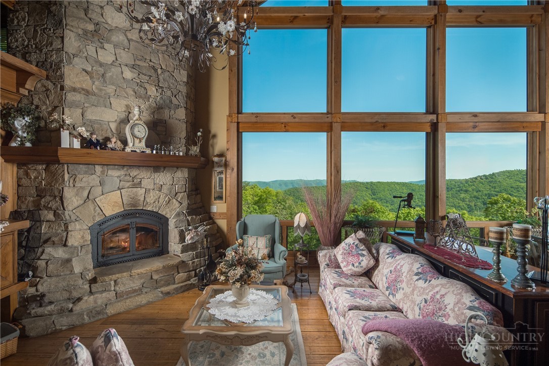 4735 Reynolds Parkway Boone, NC 28607 - Photo 2 of 50
