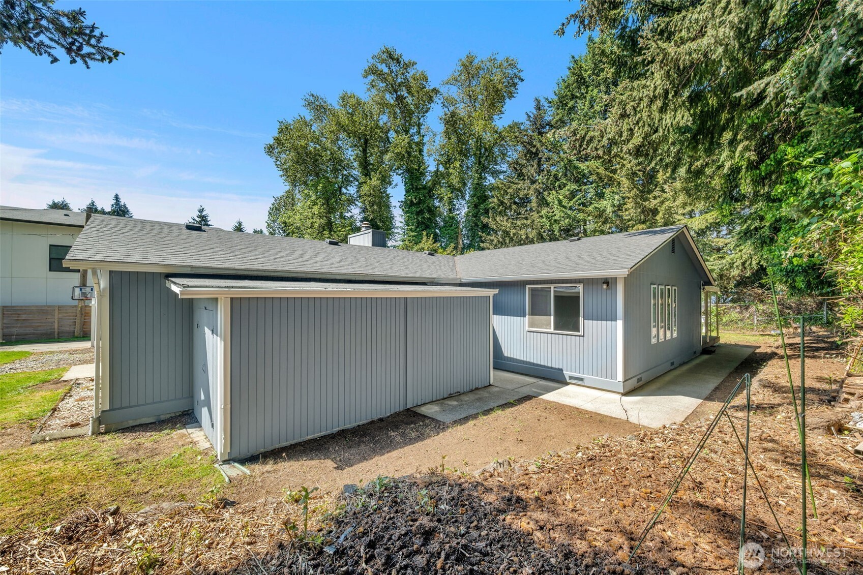 12833 9th Avenue Southwest Burien, WA 98146 - Photo 4 of 39