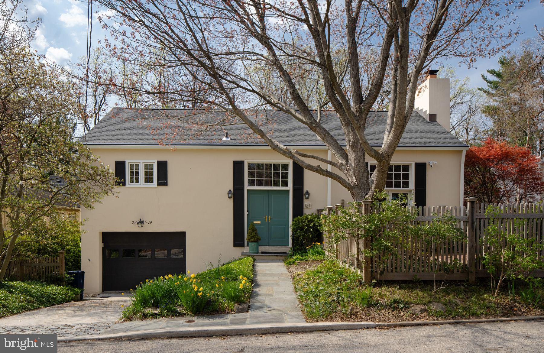 121 Hilltop Road Philadelphia, PA 19118 - Photo 1 of 21 Gallery Image 1