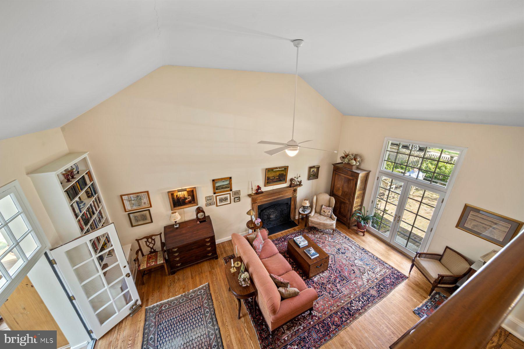 121 Hilltop Road Philadelphia, PA 19118 - Photo 9 of 21 Gallery Image 9