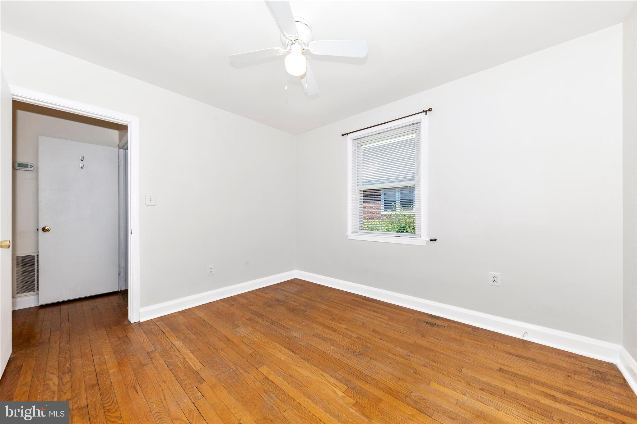 5811 Daybreak Terrace Baltimore, MD 21206 - Photo 26 of 54 Bedroom 3