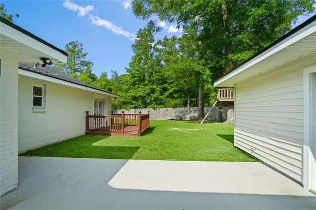 $489,000 | 2 Beech Drive, Covington, LA 70433