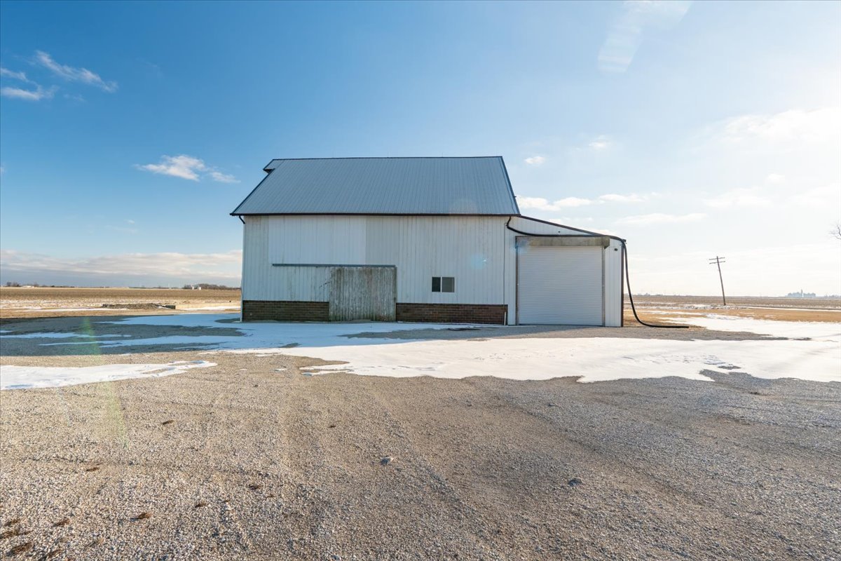 10788 North 1000 E Road Chenoa, IL 61726 - Photo 3 of 50