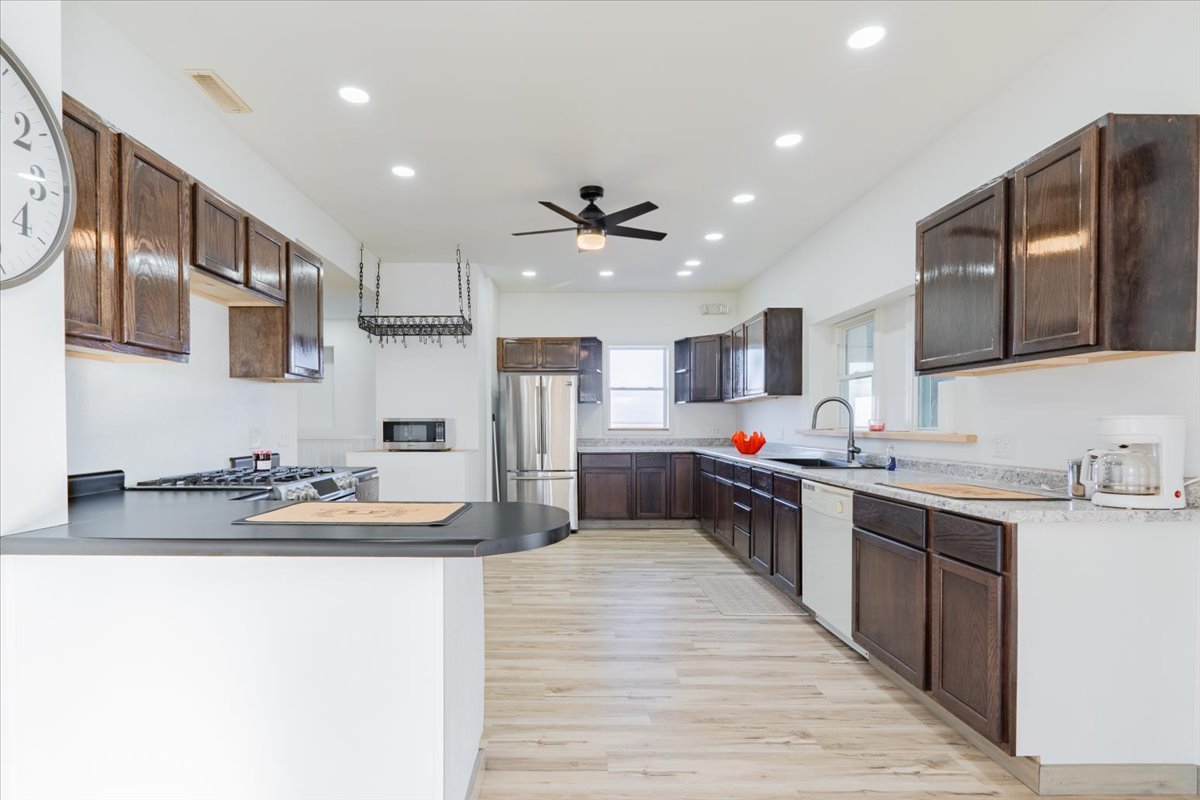 10788 North 1000 E Road Chenoa, IL 61726 - Photo 6 of 50