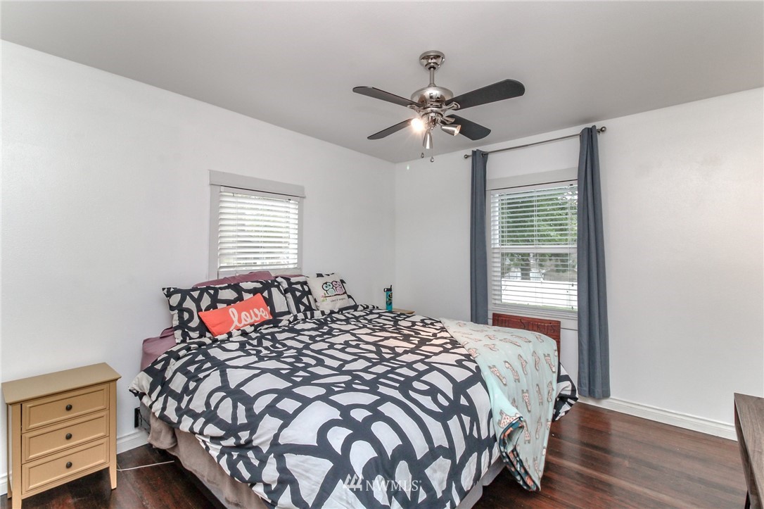 881 Retsil Road East Port Orchard, WA 98366 - Photo 13 of 24 Gallery Image 13
