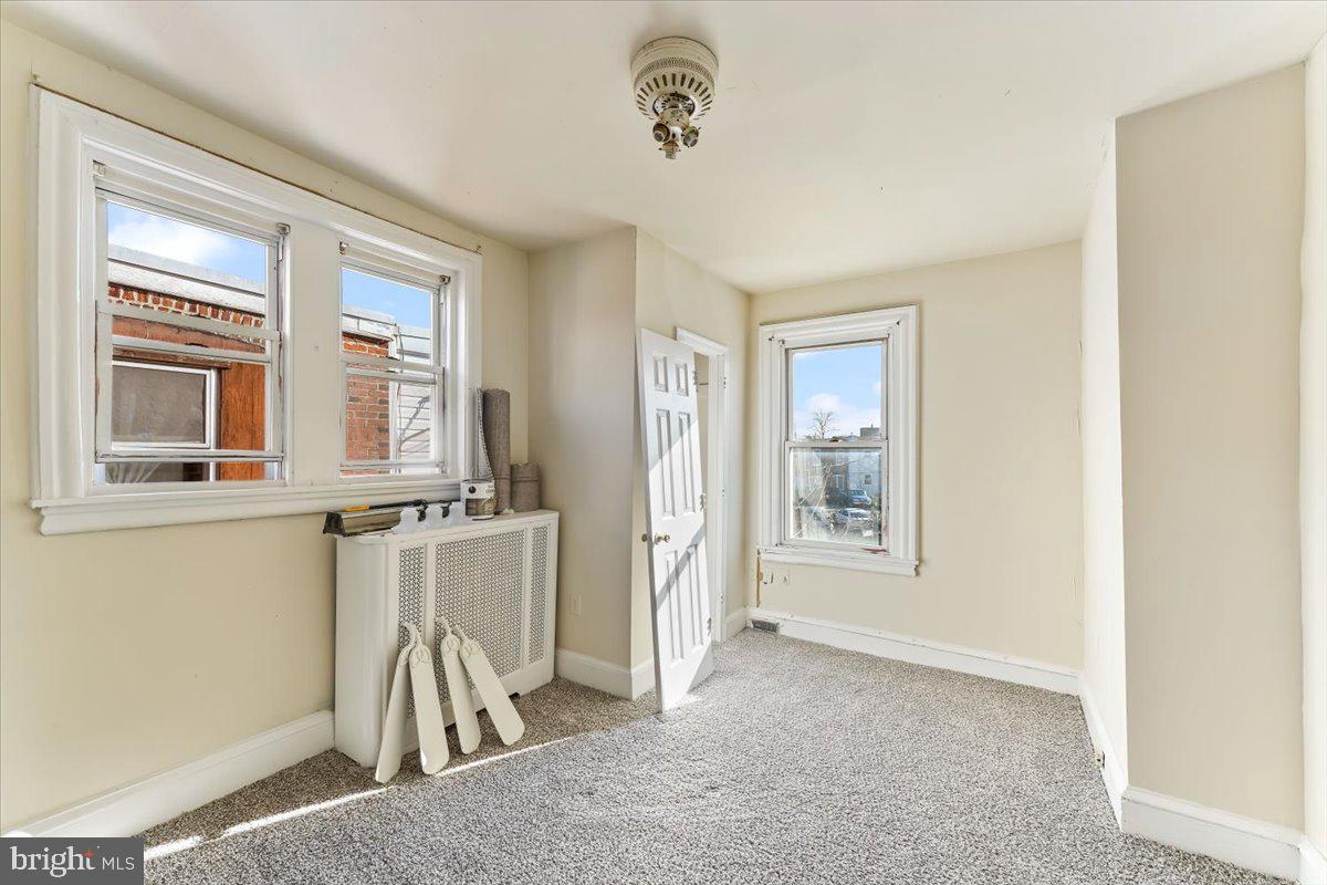 33 Golf Road Upper Darby, PA 19082 - Photo 13 of 19 2nd floor BR in rear