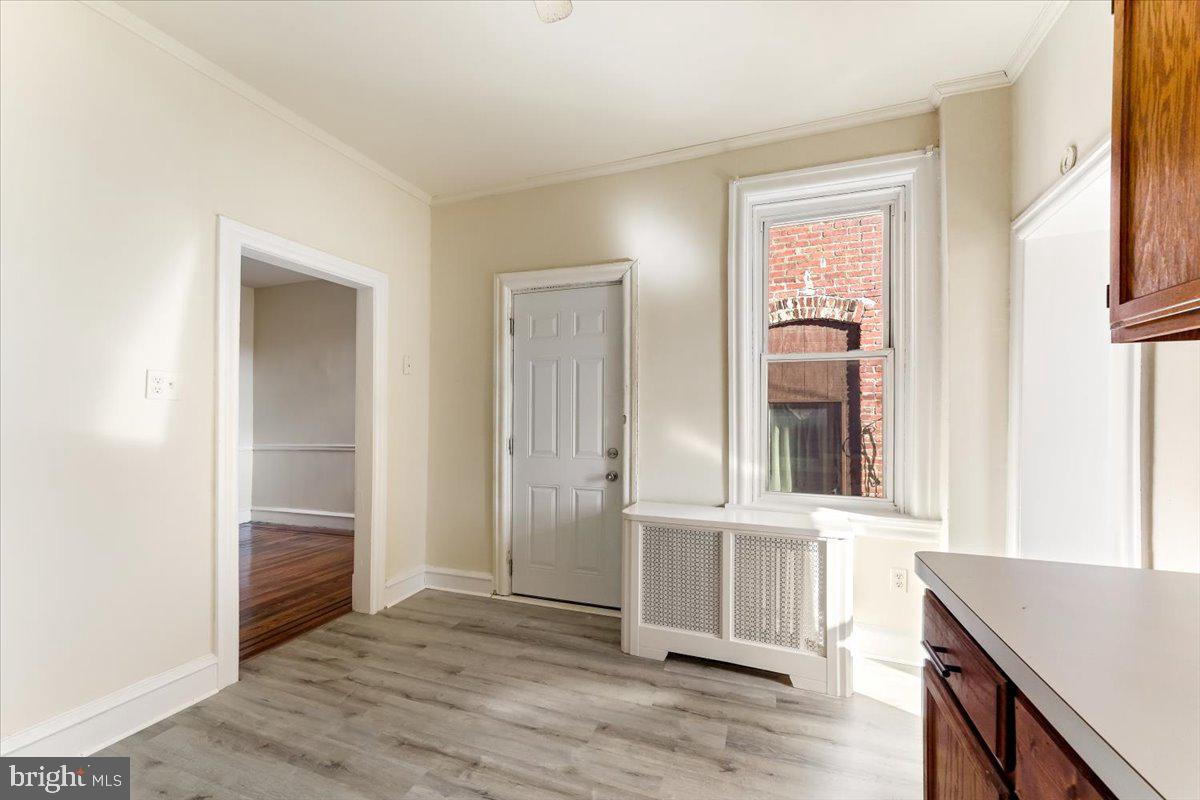 33 Golf Road Upper Darby, PA 19082 - Photo 7 of 19 dining area