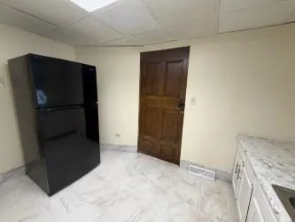 $2,100 | 235 38th Street, Pittsburgh, PA 15201