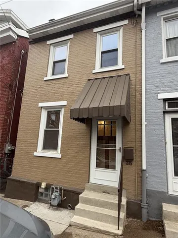 $2,600 | 235 38th Street, Pittsburgh, PA 15201