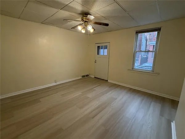 $2,100 | 235 38th Street, Pittsburgh, PA 15201