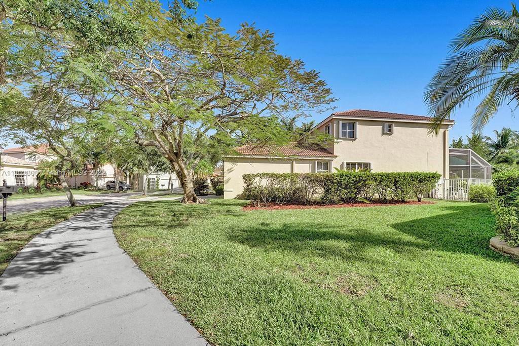 627 Willow Bend Road Weston, FL 33327 - Photo 6 of 7