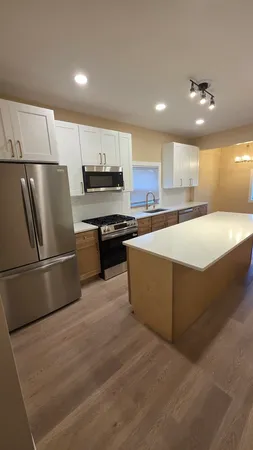 $2,500 | 3111 North Central Park Avenue, Unit 1, Chicago, IL 60618