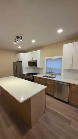 $2,500 | 3111 North Central Park Avenue, Unit 1, Chicago, IL 60618