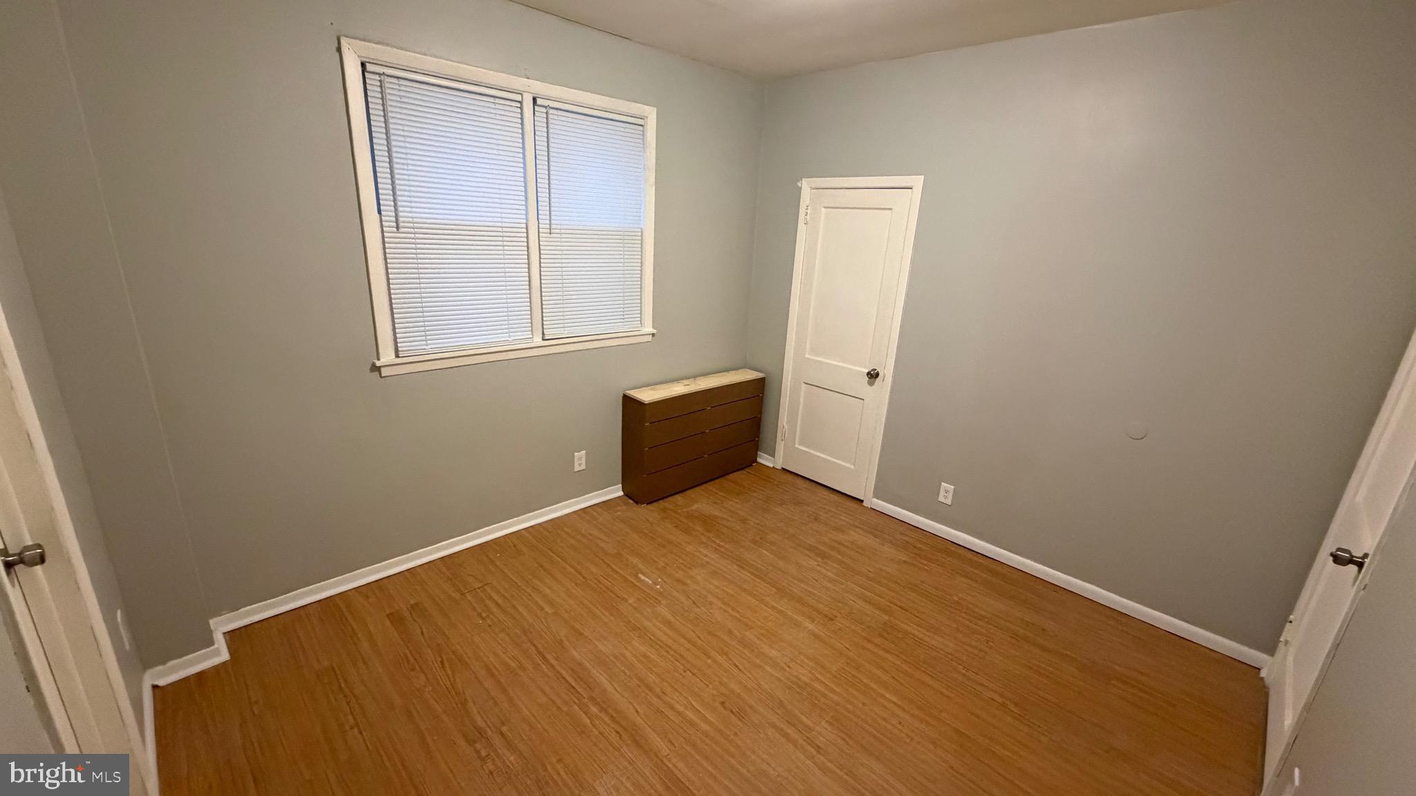 5 Samuel Street Hamilton, NJ 08610 - Photo 4 of 14 an empty room with windows