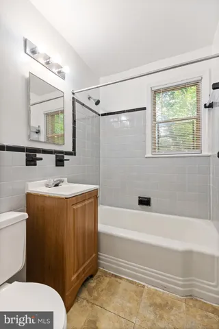 $1,249 | 3320 11th Place Southeast, Unit 102, Washington, DC 20032