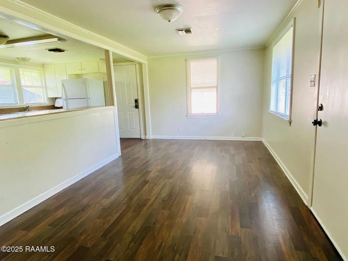 406 D Arceneaux Road Scott, LA 70583 - Photo 2 of 11 406 D Arceneaux - living room facing kit