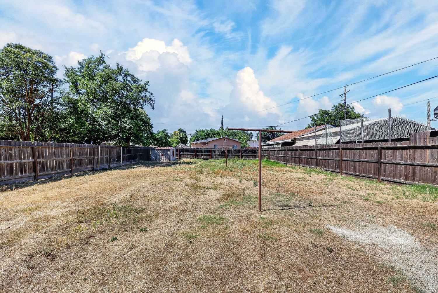 520 West 9th Street Merced, CA 95341 - Photo 41 of 43
