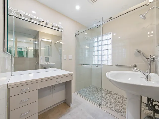 $4,500 | 411 10th Street, Unit 1, Palisades Park, NJ 07650