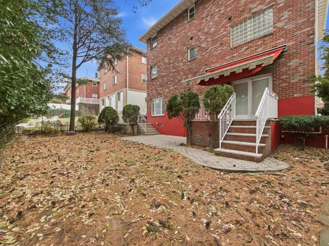 $4,500 | 411 10th Street, Unit 1, Palisades Park, NJ 07650