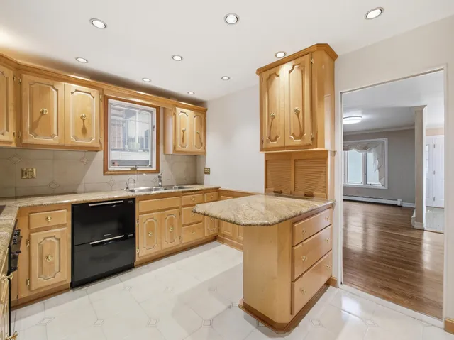 $4,500 | 411 10th Street, Unit 1, Palisades Park, NJ 07650