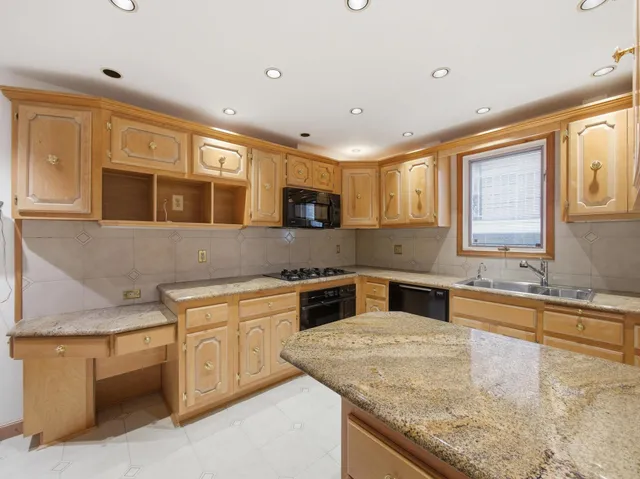 $4,500 | 411 10th Street, Unit 1, Palisades Park, NJ 07650